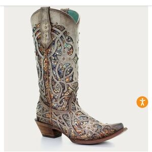 Corral Wome's boots size 8.5 Good condition. Original cost 279.00